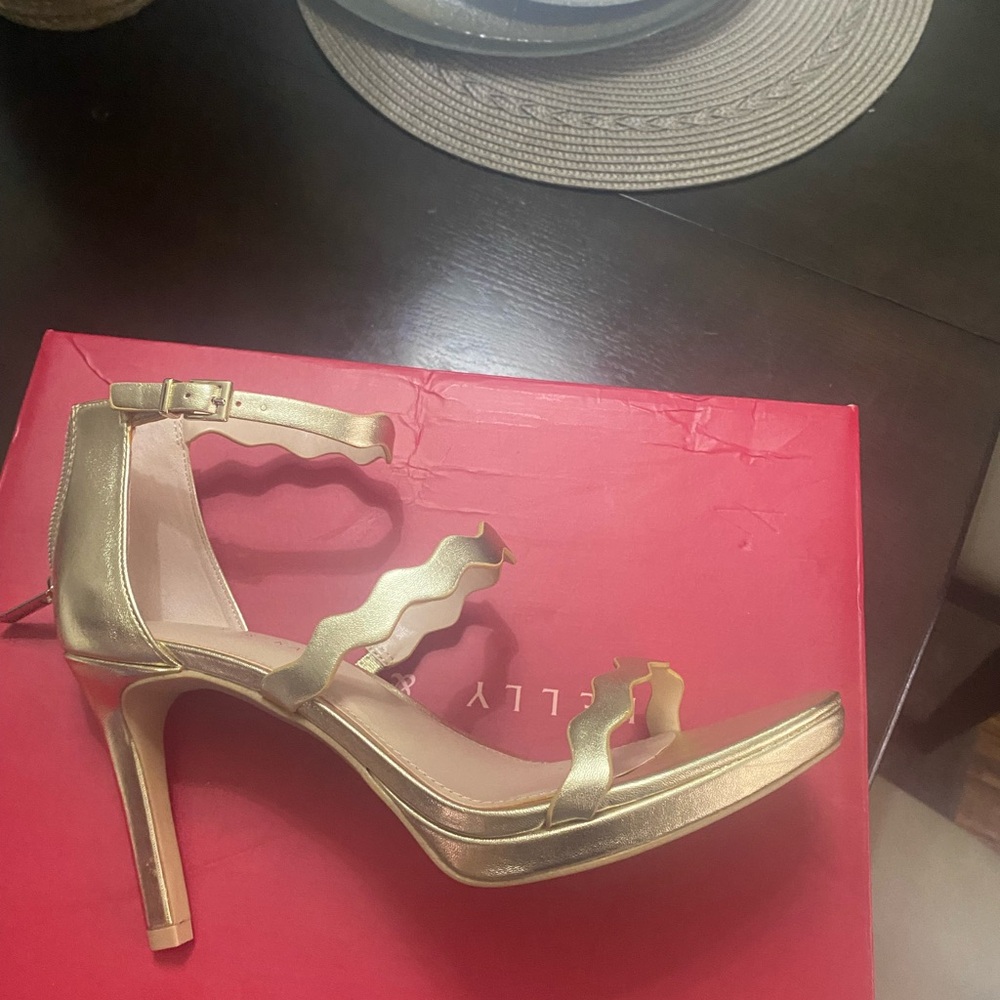 Kelly & Katie Gold Stiletto Heels